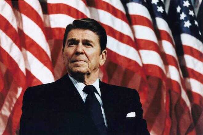 13 anledningar människor hävdar Reagan var en fruktansvärd President