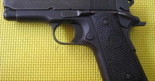 Hur mycket väger en 1989 Browning Pro stål pistol säker?