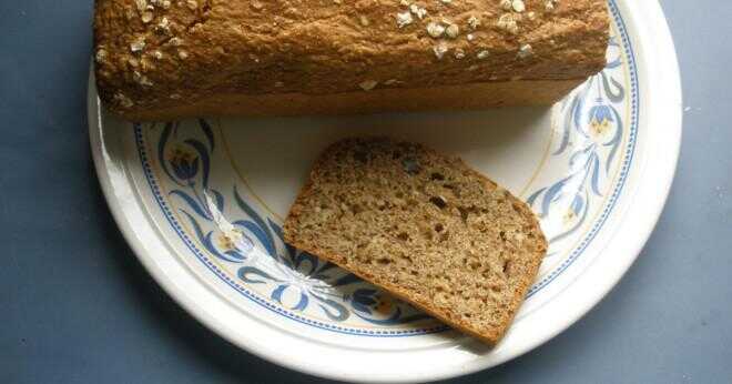 När du använder bröd mjöl i ett recept skulle du fortfarande behöva lägga till bakpulver och bikarbonat?