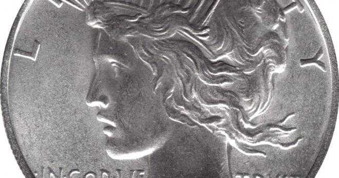 Vad är värdet av en dollar silver med ordet TRVST på det?