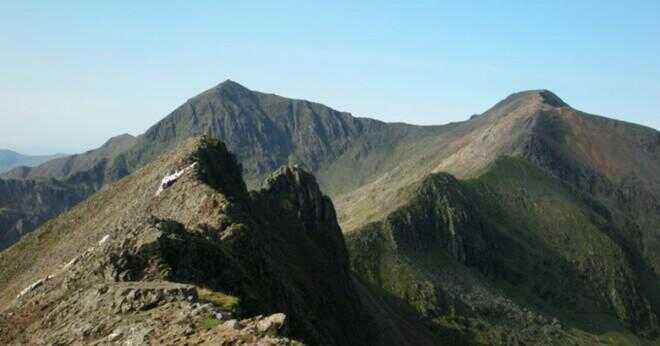 Vem var den första personen att bestiga Mount Snowdon?