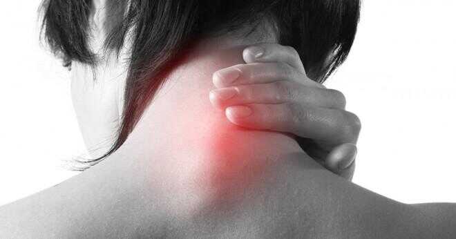 Vad orsakar lowerback smärta med 2 smärtsam muskel blodproppar ovan både butt kinderna?