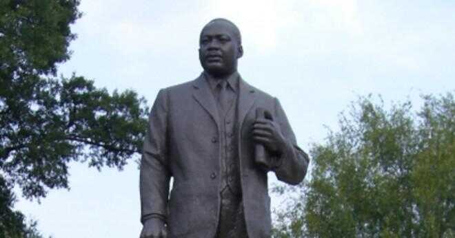 Vad är ett exempel på en ironi i Martin Luther King har jag en dröm tal?