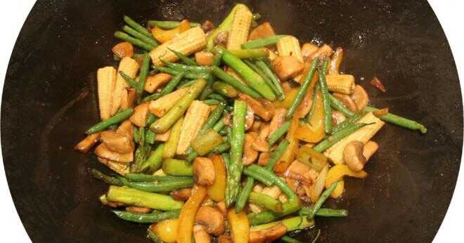 Hur mycket kalorier i vegetabiliska stir fry med nudlar?