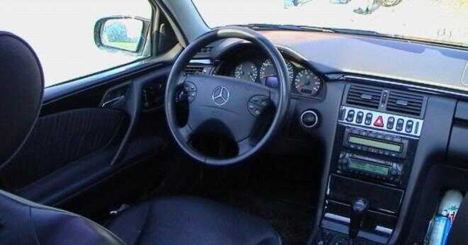 Vad är en 1999 Mercedes Benz clk 320 hjulstorlek?