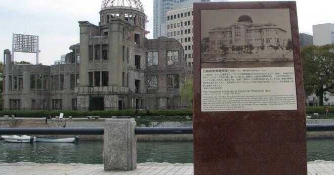 Vilka är nackdelarna med atomåldern bomb av Japan?