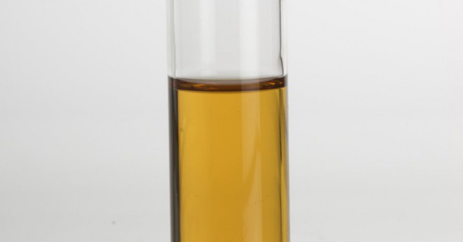 Vad är den rekommenderade externa dosen av oregano eterisk olja?
