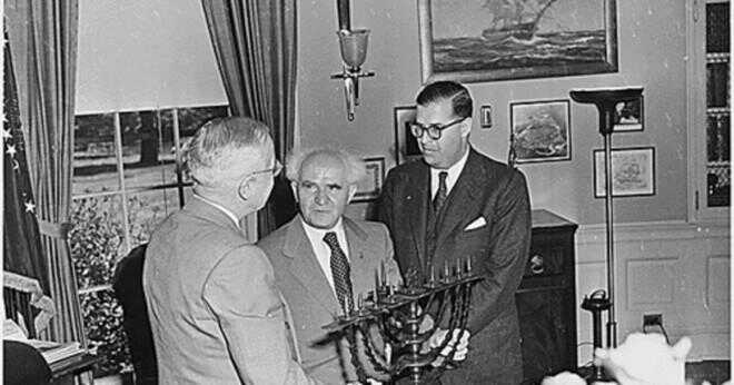 Hur reagerade Truman till Sovjetunionens utplacering av en atombomb?