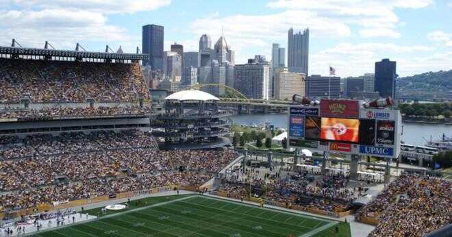 Vilken ställning Hines Ward spelar för Pittsburgh Steelers?