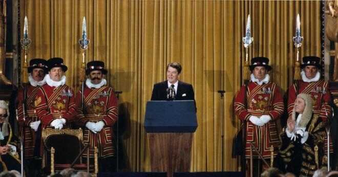 Hur Reagan övertyga Gorbatjov att göra ett försök att avsluta det kalla kriget?