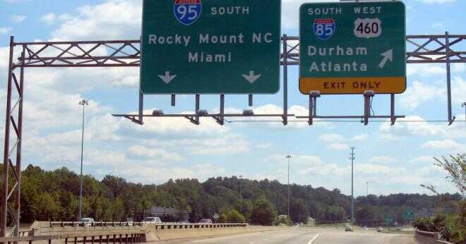 Hur många miles från Petersburg Va till Atlanta Ga?