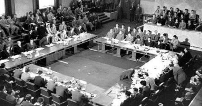 Vad fredsavtalet från 1954 föreskriva?