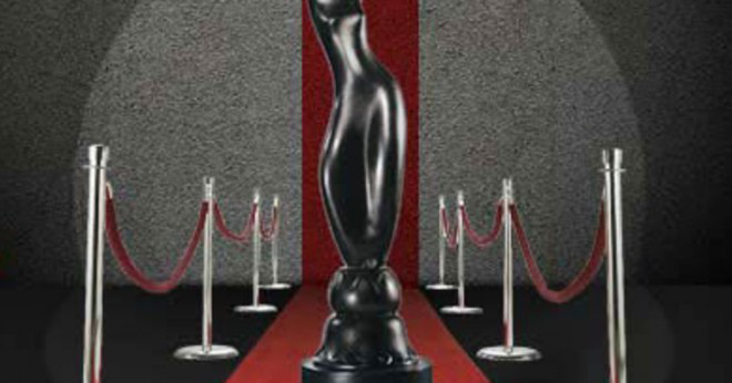 Som vann priset för "Bästa manliga biroll - kvinna" Filmfare Awards 2011?