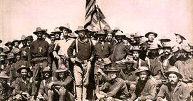 Hur hjälpte nya mexikaner service i spansk-amerikanska kriget som Rough Riders strävan efter en självständig stat?