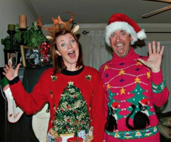 15 festliga folk bär Ugly jul-tröjor
