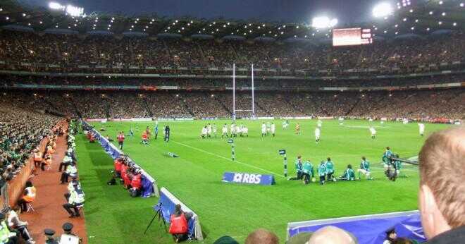 Varför har den irländska rugbylaget 2 anthems?
