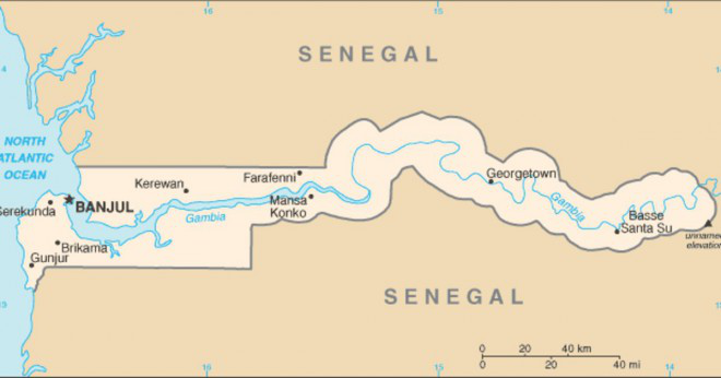 Vad är den totala landarealen av Gambia?