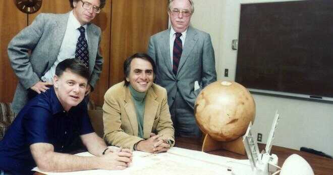 Carl Sagan är en forskare som studerat?