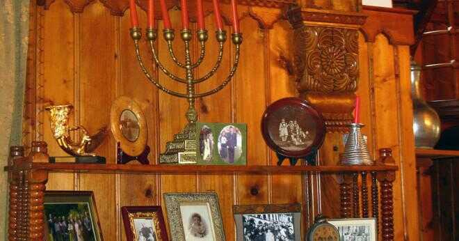 Shamash stannar lyser på den sista natten av Hanukkah?