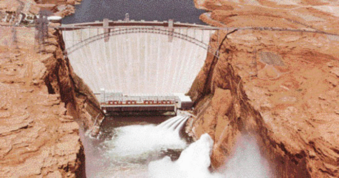 Hur påverkar Coloradofloden Grand Canyon?