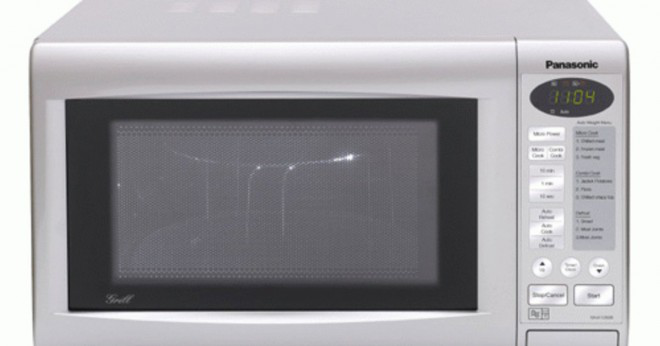 Hur mikrovågor värma mat i mikrovågsugnen?