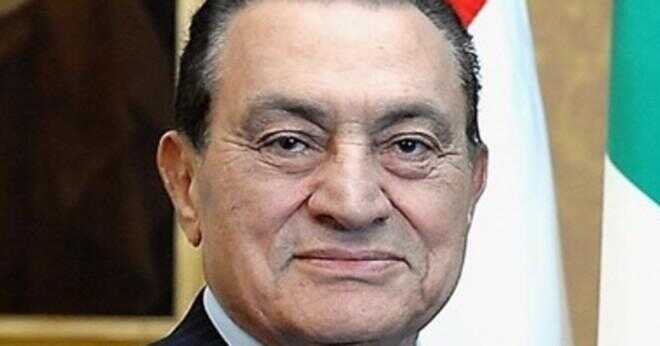 När kom Hosni Mubarak till makten?