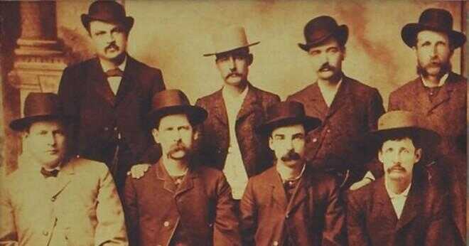 Wyatt Earp någonsin spelade en lite del i en tyst film?