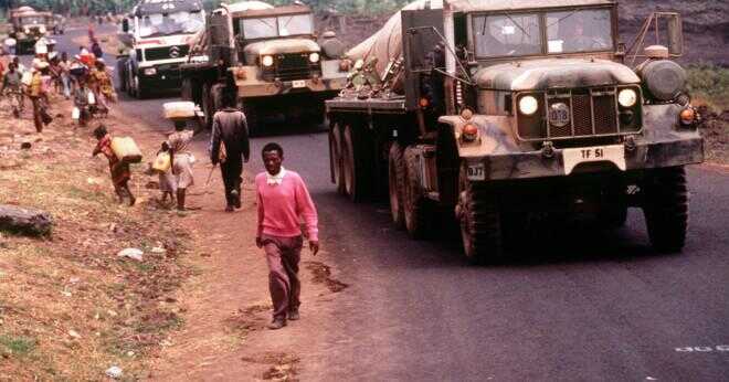 Vad två sidor kämpade under folkmordet i Rwanda?