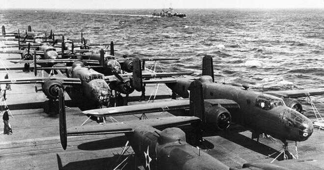 Hur många sjömän och piloter gick förlorade vid pearl harbor?