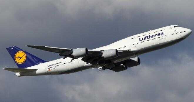Hur mycket väger färgen på en Boeing 747?