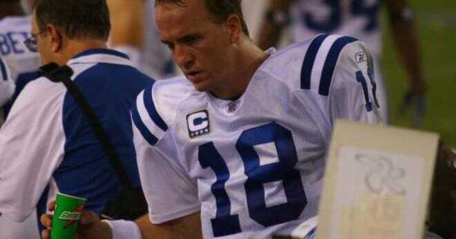 Hur många touchdowns Peyton Manning kasta 2006?
