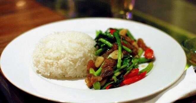 Vad är en asiatisk curry serveras i en wok?