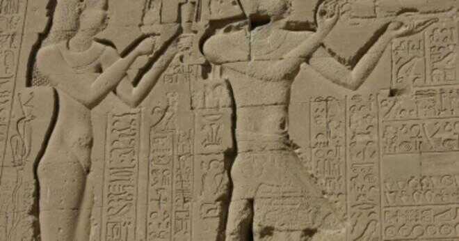 Varför blev Cleopatra farao i Egypten?