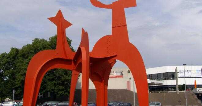 Vilken skola gick Alexander Calder till?