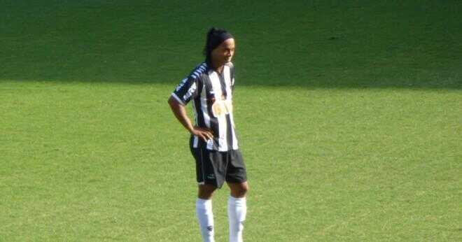 Hur Gammal Är Ronaldinho