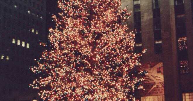 Varför är dekoration av ett träd viktigt vid jul?