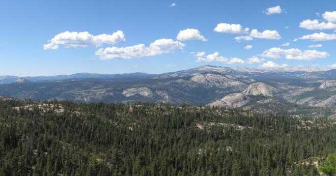 Vad är körtiden från Monterey Kalifornien till Yosemite National Park?