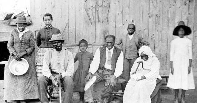 Vilken typ av kläder gjorde harriet Tubman bär när hon var en slav?