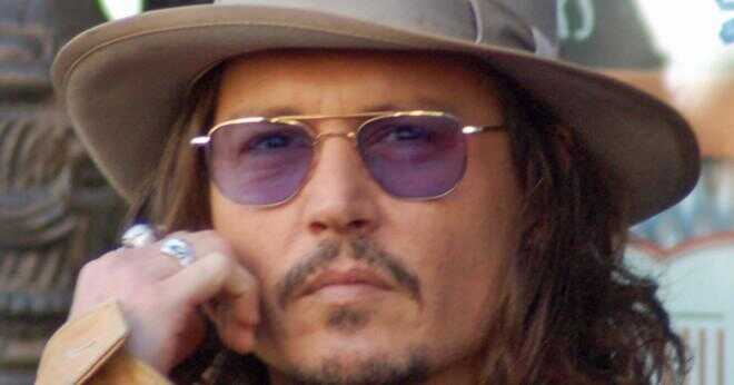 Vilket år Johnny Depp spelar gitarr?