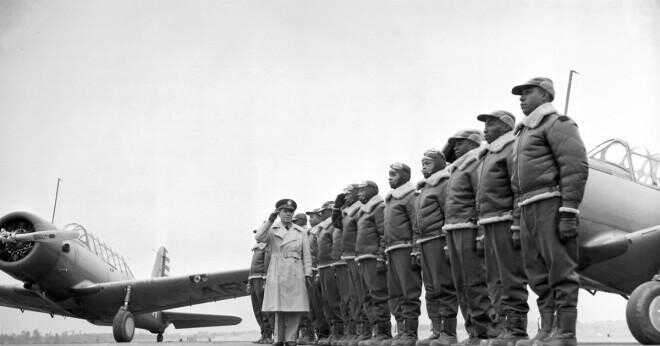 Vem var viktigt i Tuskegee Airmen?