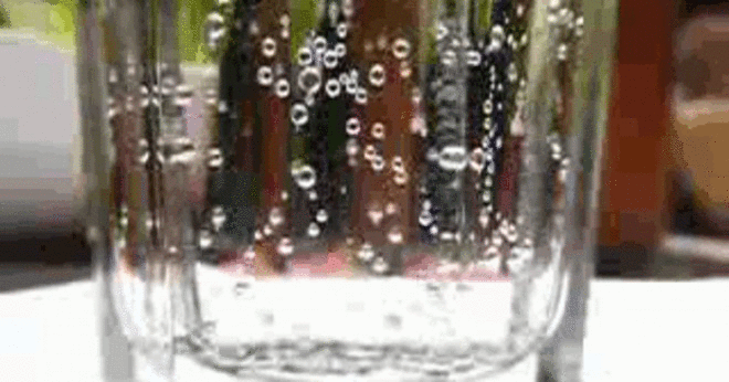 Vad är pH-nivån i flaska vatten?