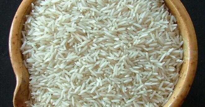Kokt ris innehåller fetter?
