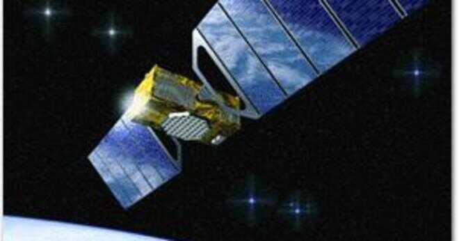 Vad är namnet på den satellit som kretsar kring jorden?