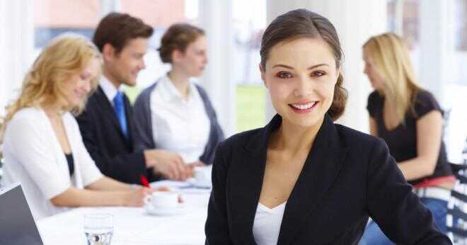 Vilka jobb kan du få med en associate's degree i företagsekonomi?