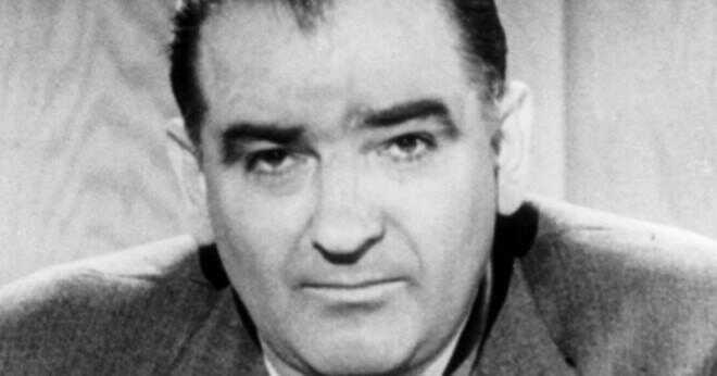 Hur Joseph McCarthy uppgång till makten som politiker?