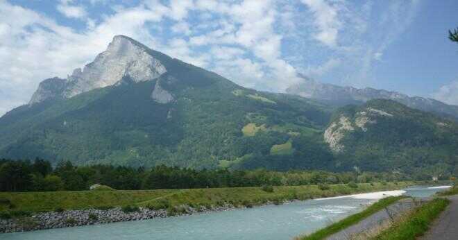 Vad är några naturliga resurser i Liechtenstein?