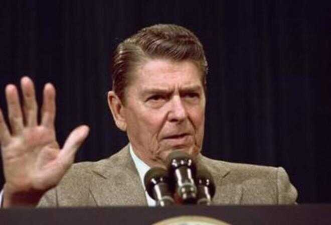 13 anledningar människor hävdar Reagan var en fruktansvärd President