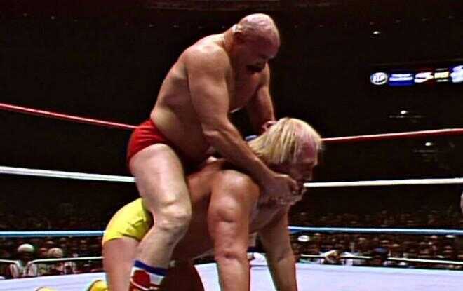 10 bästa stunder av Hulk Hogan brottning karriär