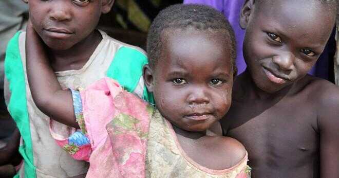 Vad gör Joseph Kony att barnen i Uganda och varför?