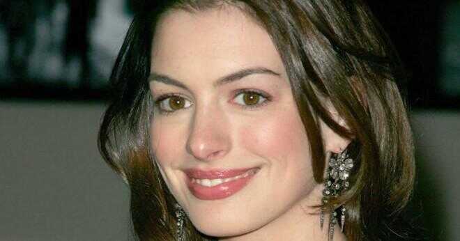 Är Anne Hathaway kittlig?